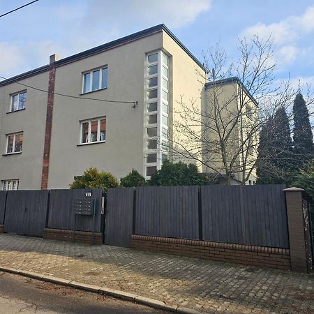 Urban Apartments Studio No 4A, Free Private Parking, Self Check-In Chorzów Eksteriør billede