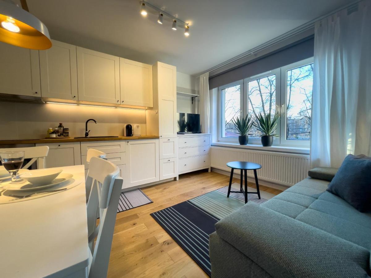 Urban Apartments Studio No 4A, Free Private Parking, Self Check-In Chorzów Eksteriør billede