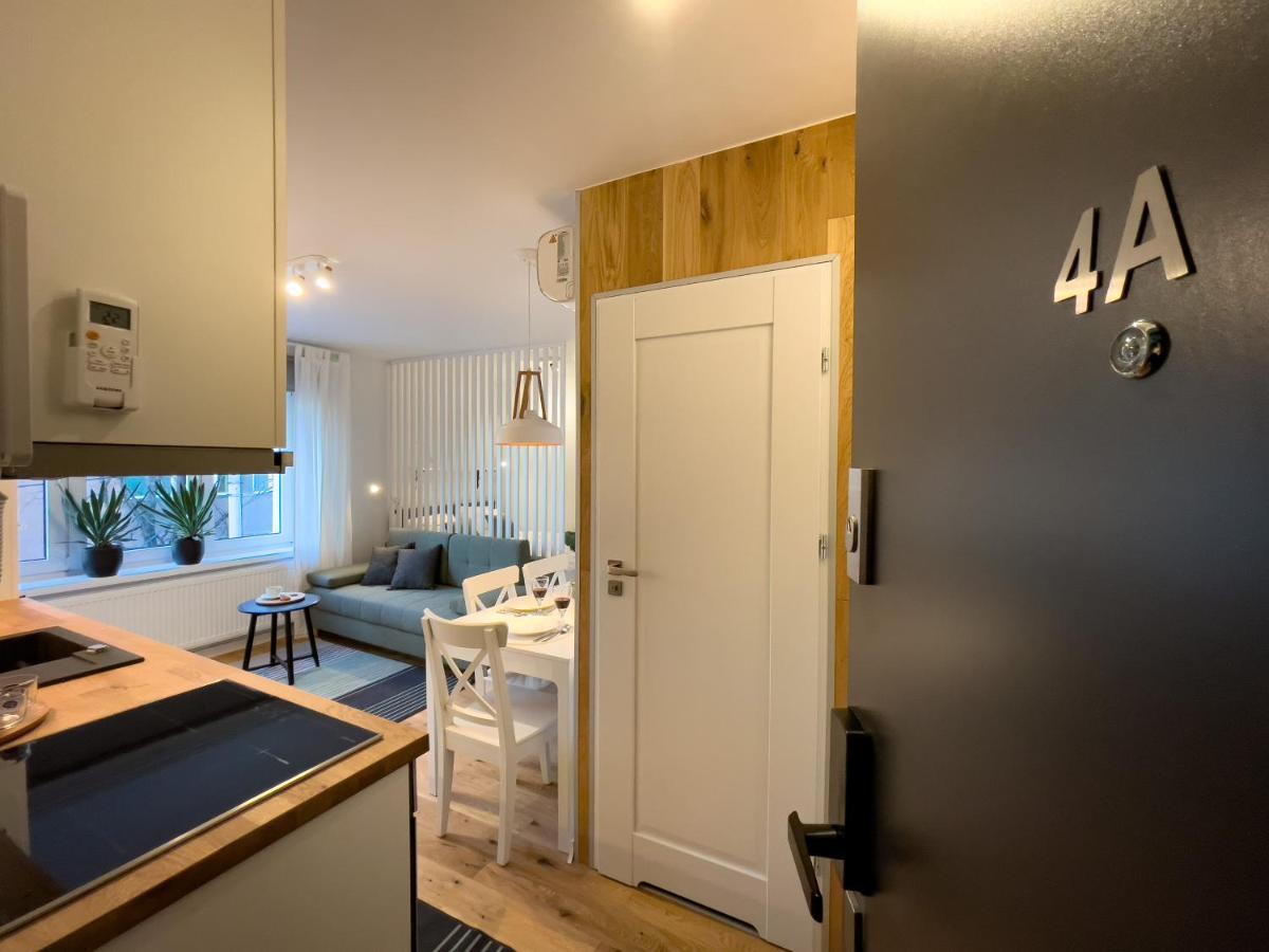 Urban Apartments Studio No 4A, Free Private Parking, Self Check-In Chorzów Eksteriør billede